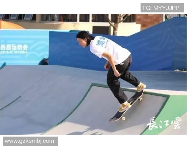 武汉极限运动队在运动滑板精英赛中以99分领先积分榜展现强大实力 武汉极限运动队在运动滑板精英赛中以99分领先积分榜展现强大实力